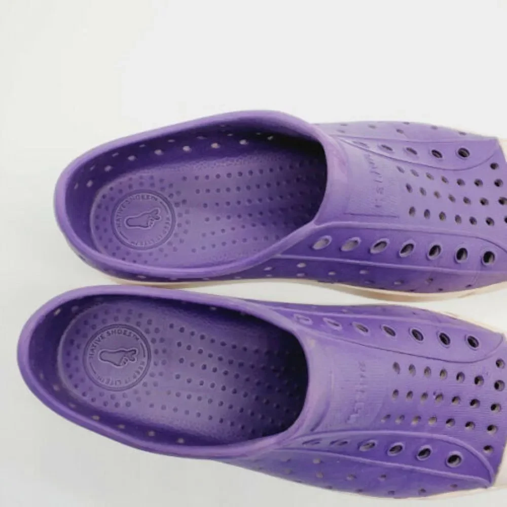 Native Unisex Kids Perforated Slip On Shoes Sz J3